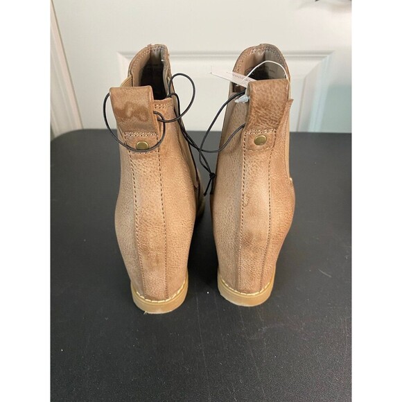 Universal Thread Amalia wedge heel water repellent boots - Picture 5 of 9